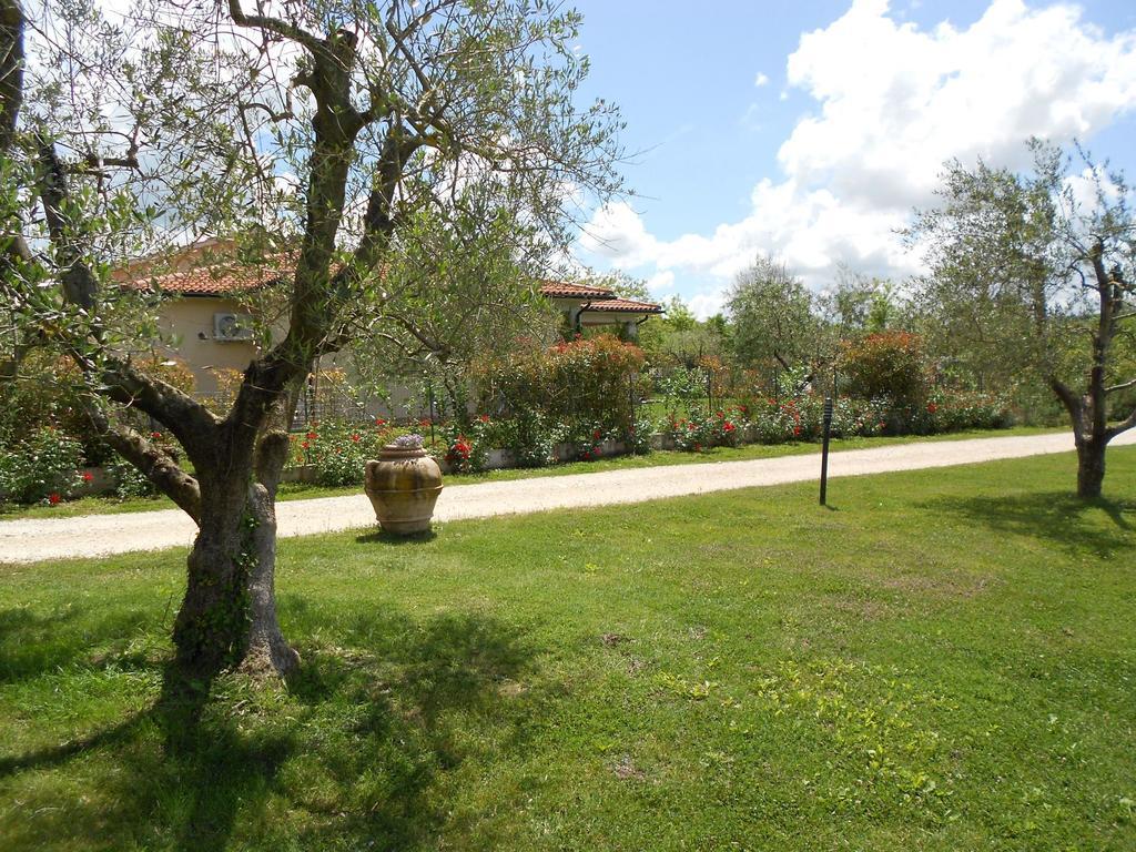 Gasthaus Poggio Degli Olivi Saturnia Exterior foto