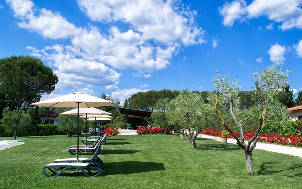 Gasthaus Poggio Degli Olivi Saturnia Exterior foto